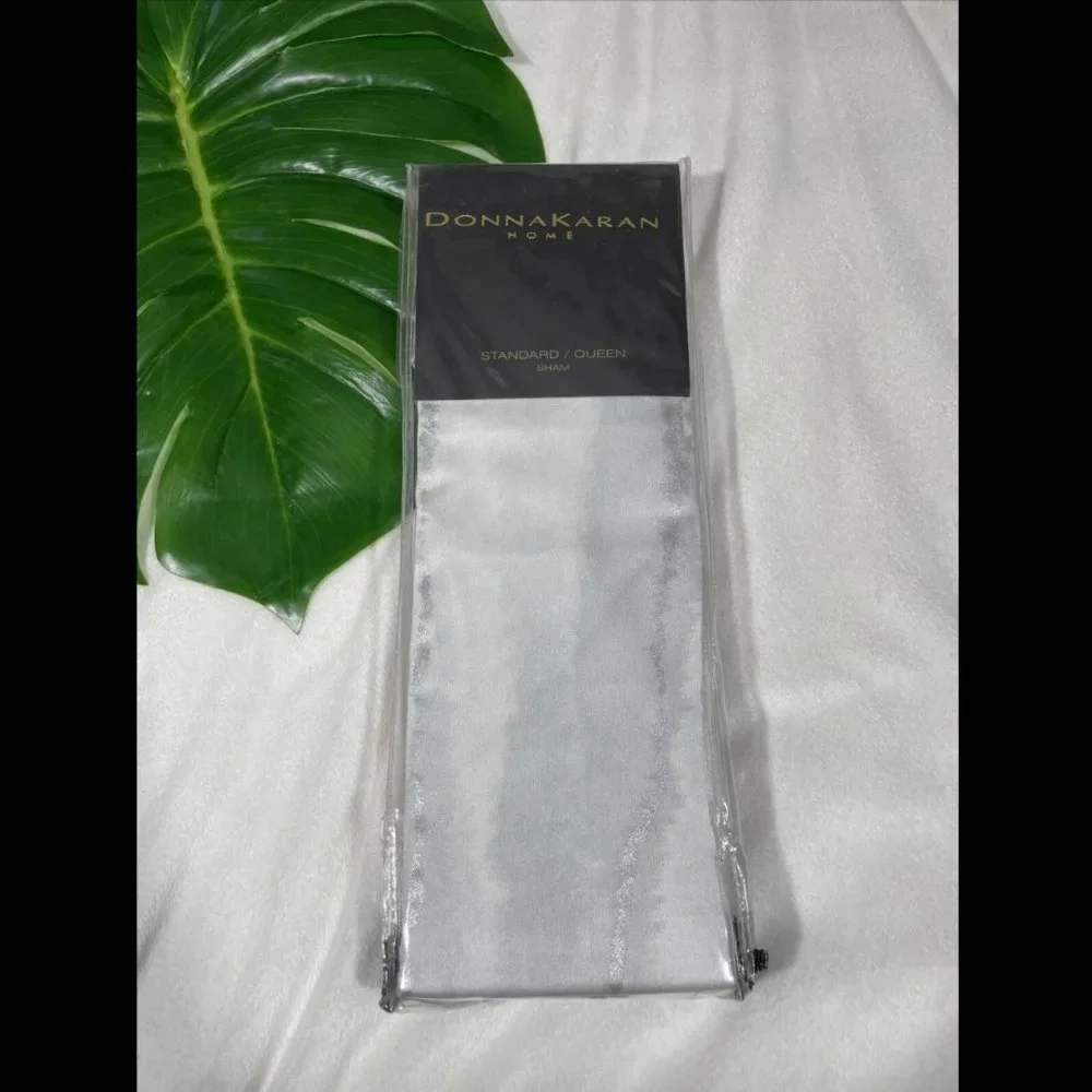 NIB Donna Karan Collection [ 1‎ ] Standard / Queen Aire Pillow Sham